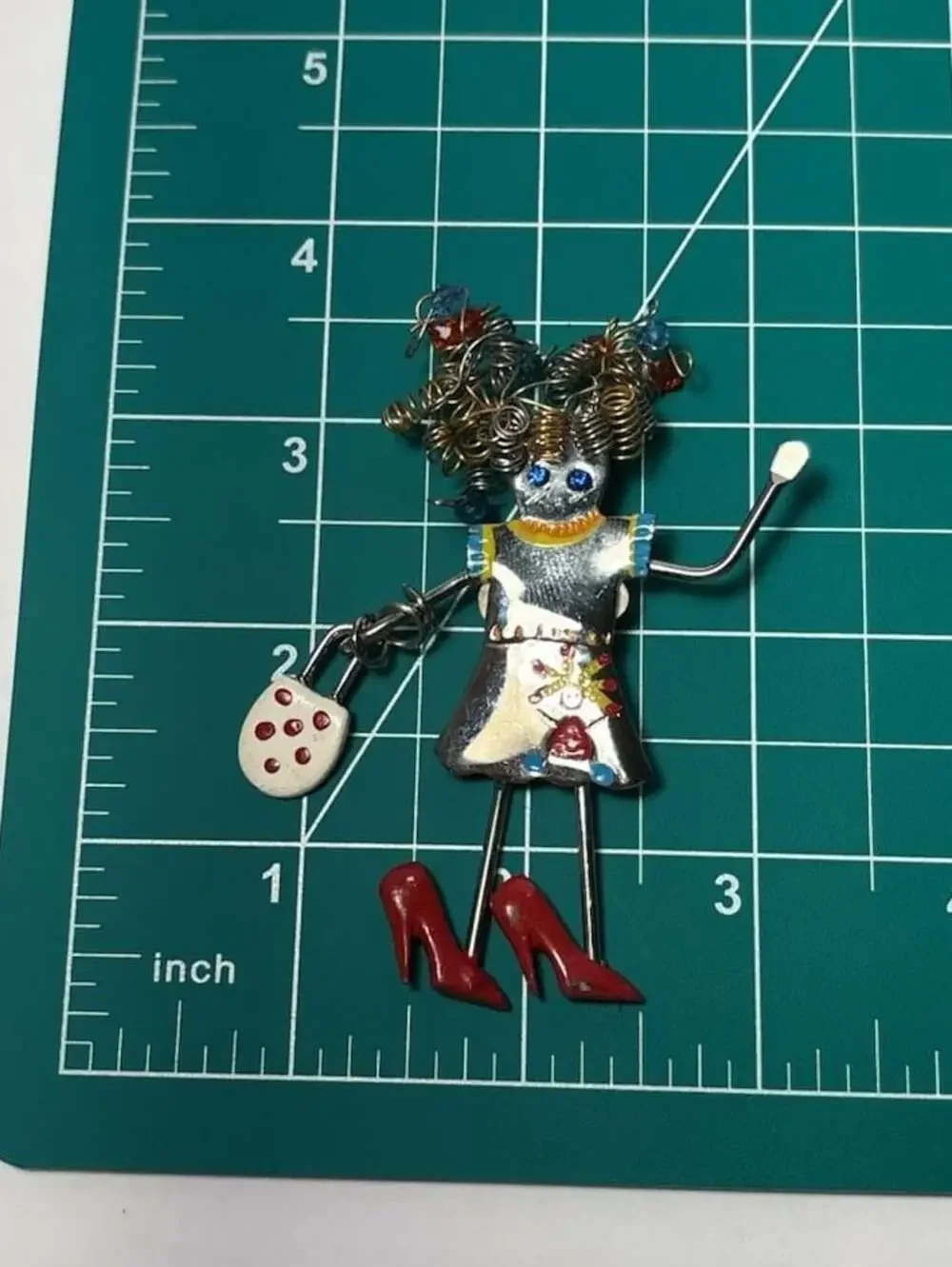 Vintage CARETTE By GANZ Shopping Girl Brooch Pin Dangle Legs Handbag